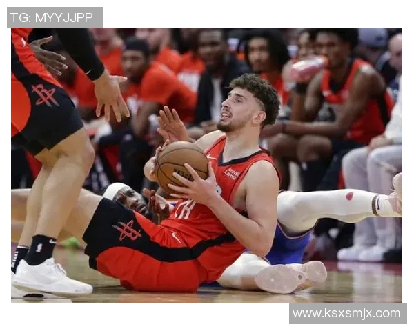 火箭队与尼克斯的激烈对决再现精彩瞬间全场回顾与分析